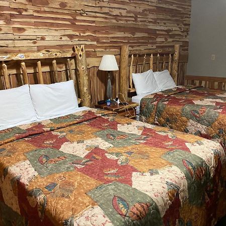 Celebrity Inn Кларінда  Екстер'єр фото
